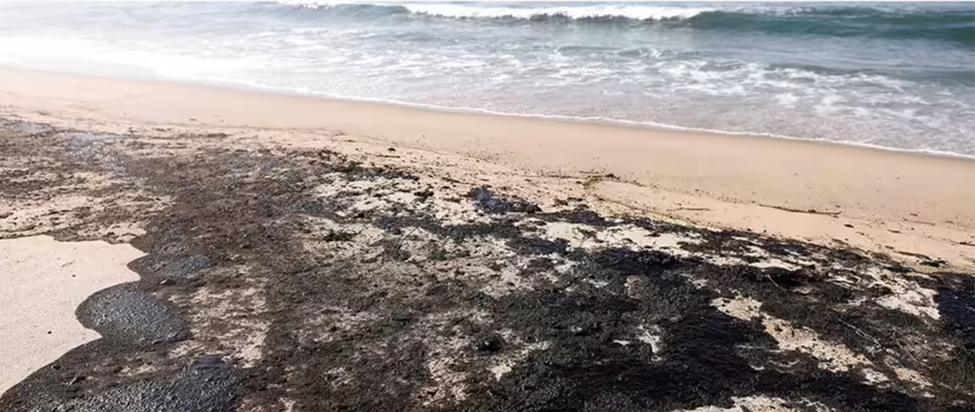 fuoriuscita di petrolio