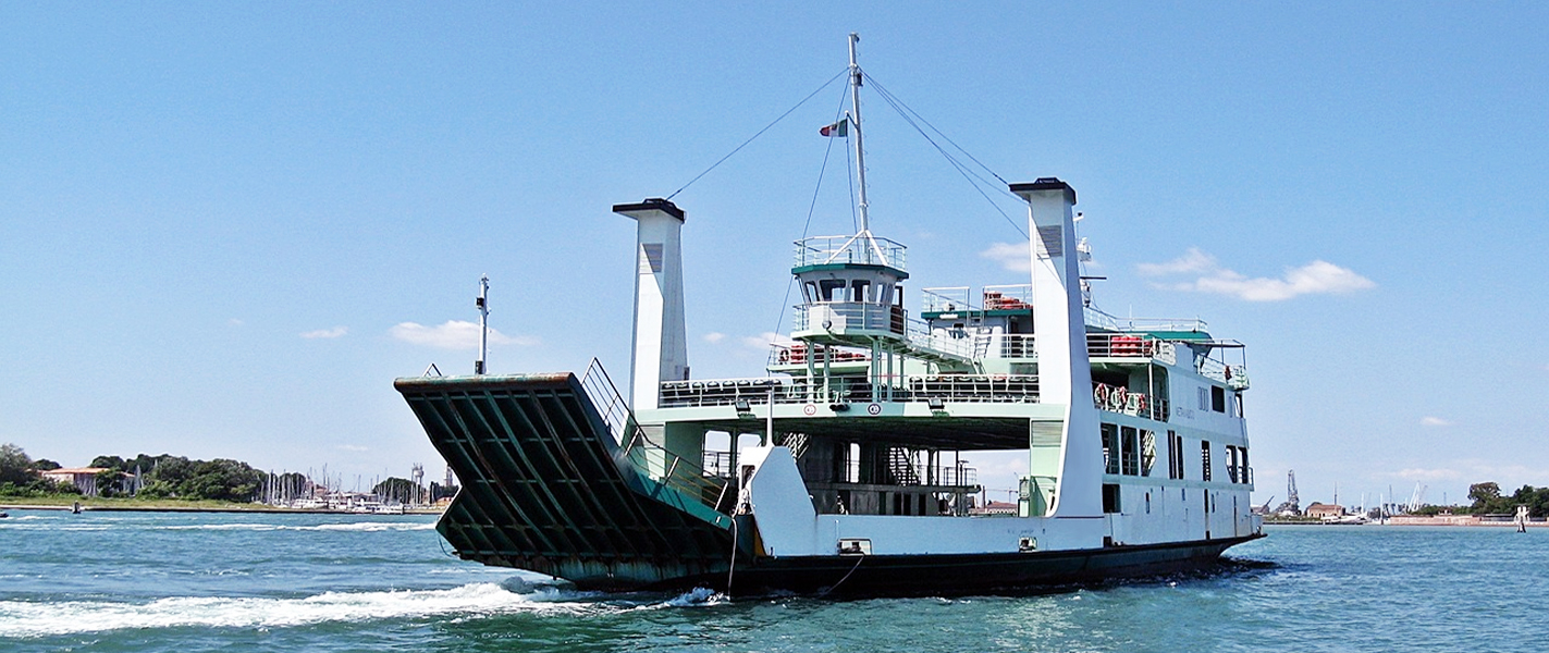 I vantaggi e le applicazioni delle chiatte LCT nel trasporto merci