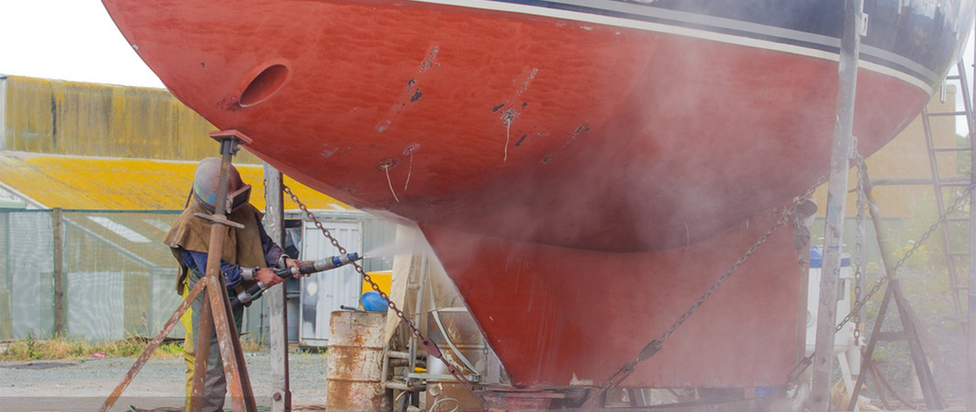 Manutenzione del fondo delle navi