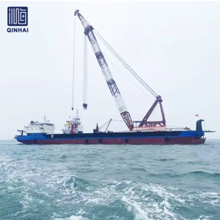 In che modo la chiatta LCT differisce dalle chiatte tradizionali?