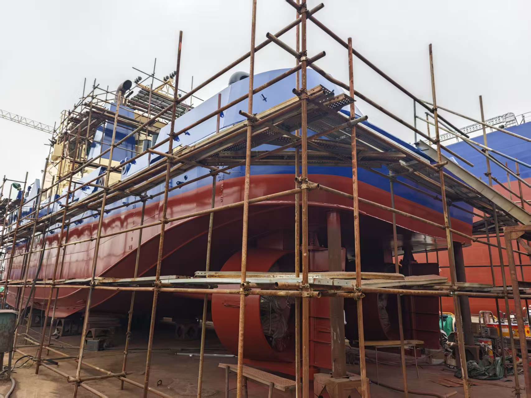 Cantiere navale Qinhai 2200 HP 29t rimorchiatore classe Rina in vendita